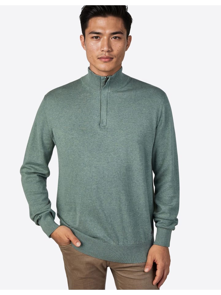 Pullover in Stormy Sea