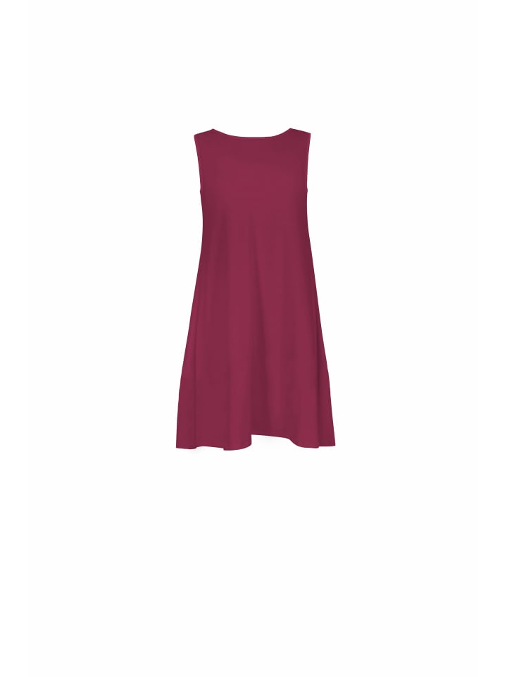 Kleid in dunkelrot