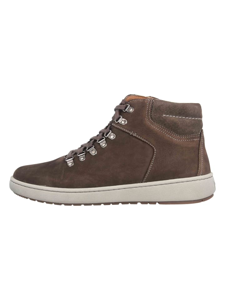 Boots in Braun