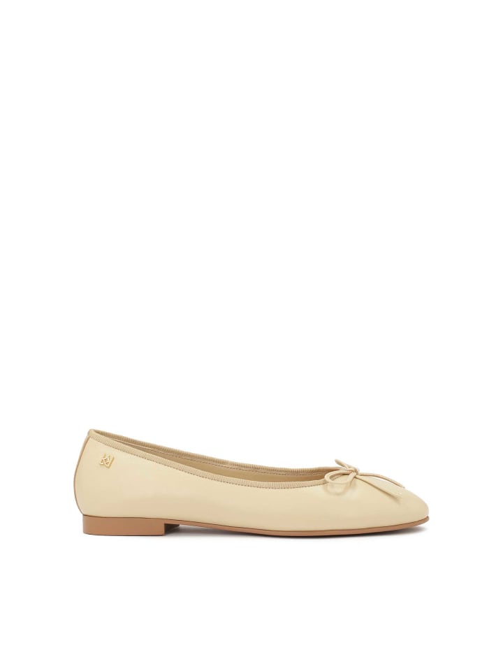 Ballerinas in Creme