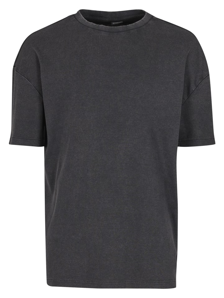 T-Shirt in black
