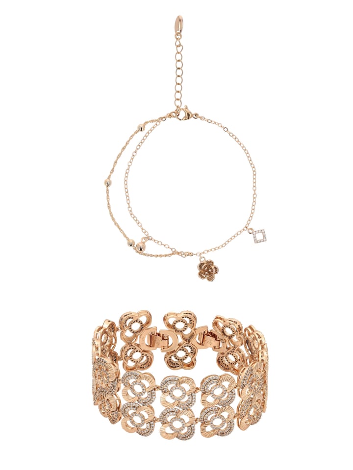 Women Bracelets Set in gold