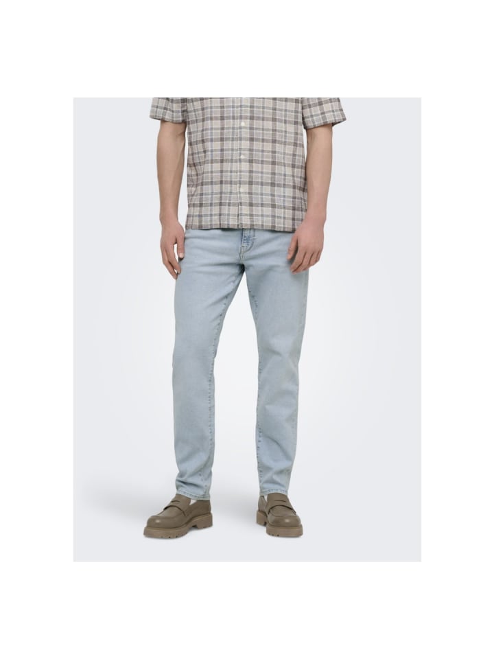 Jeans in light blue bleached denim