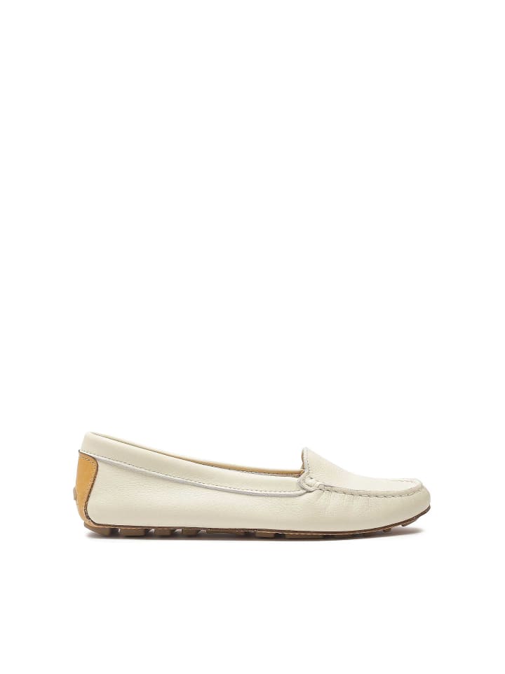 Mokassins in Creme