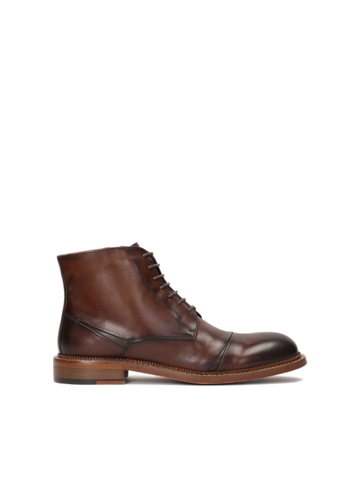 Chelsea Boots in Braun