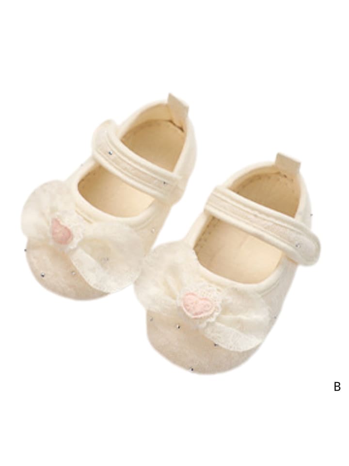 Baby-Schühchen mit Strasssteinen und Herz in Beige