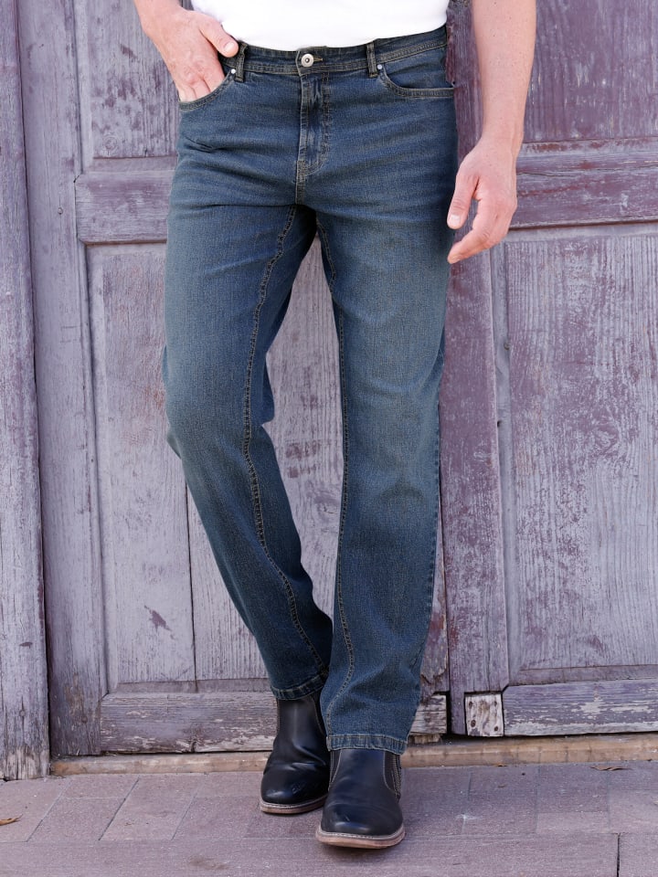 Jeans in blue-stone-washed