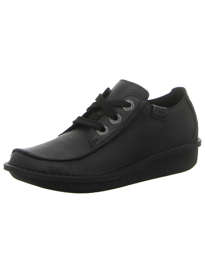 Klassischer Schnürschuh in schwarz