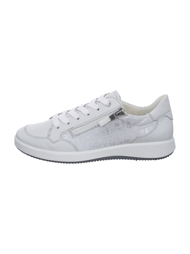 Sportliche Schnürschuhe in Weiß