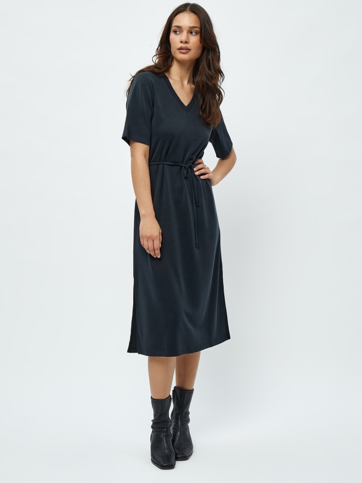 Kleid in Black 2