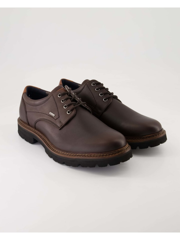 Klassische Schnürschuhe in Braun