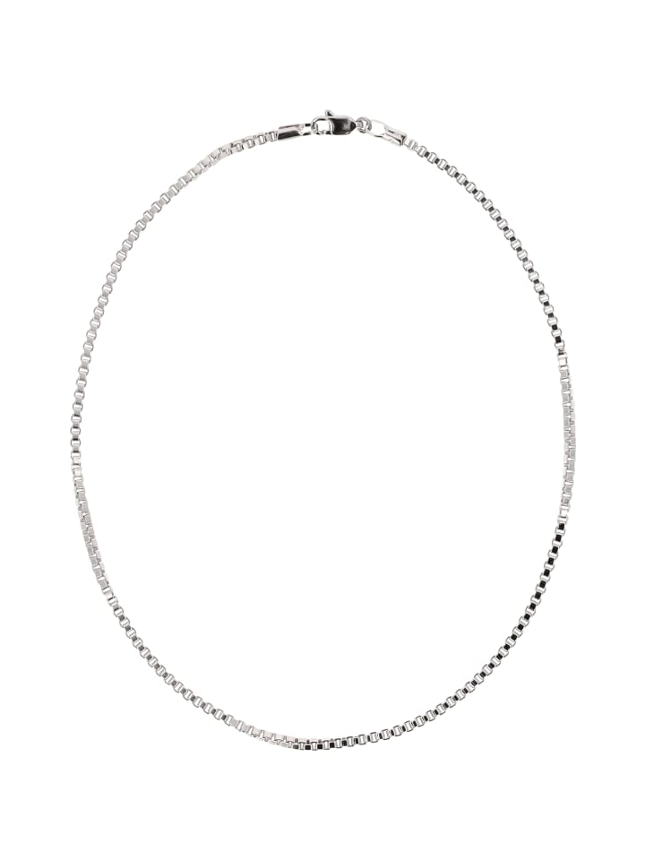 Women Chain Necklace in Silver