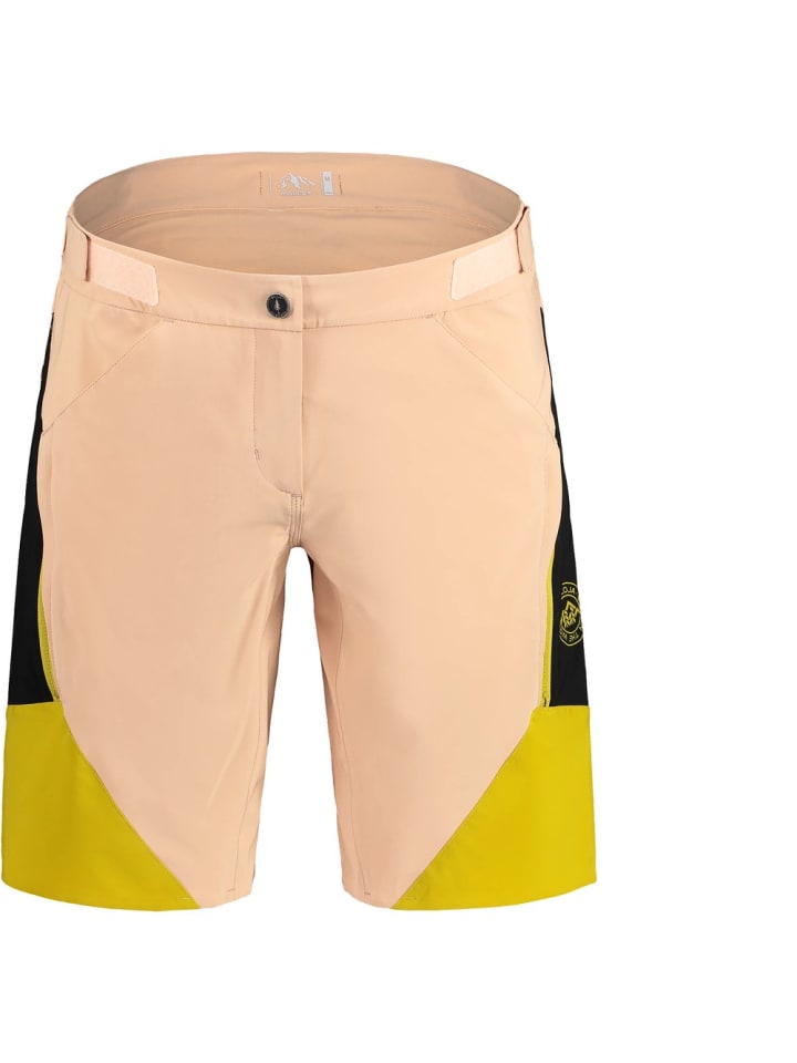 Short in Pink