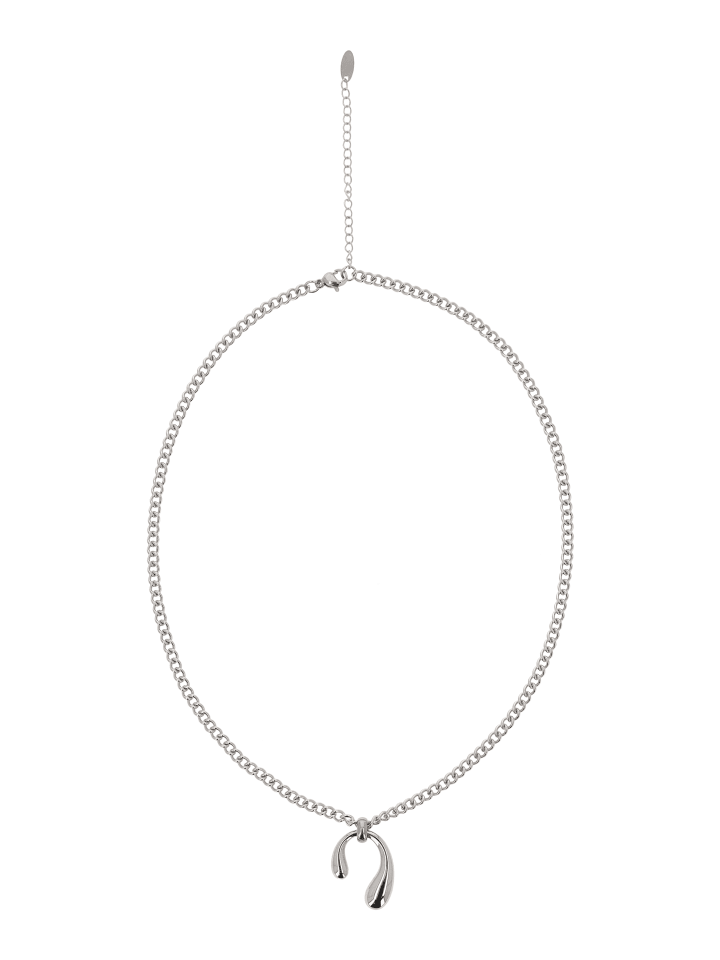 Women Chain Necklace in Silver