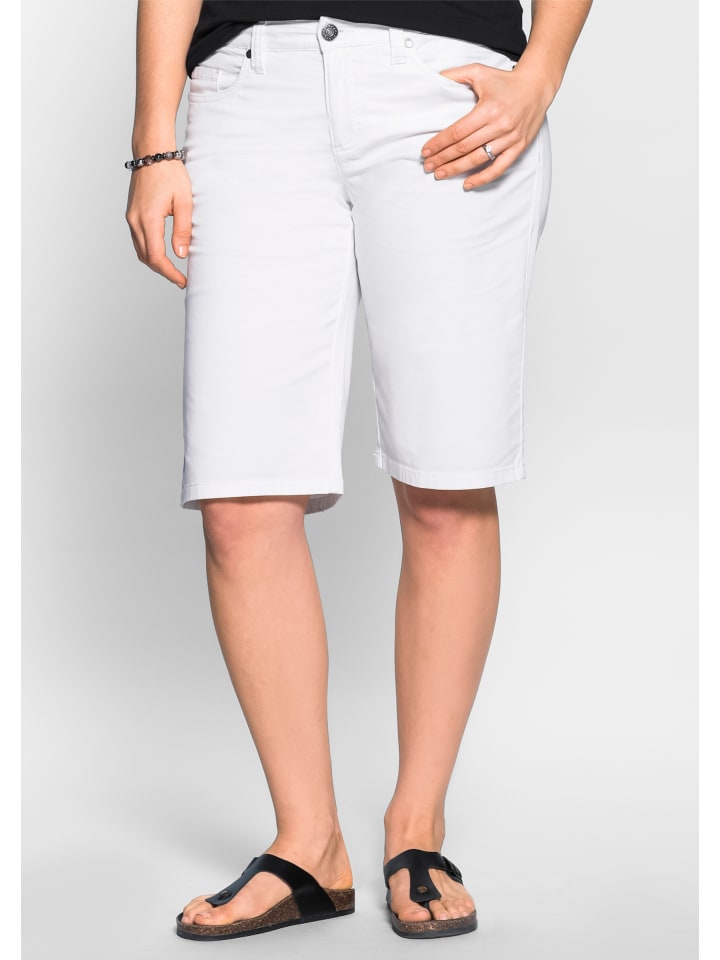 Bermudas in weiß