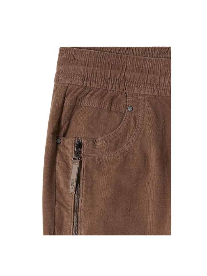 Hose in earthy taupe