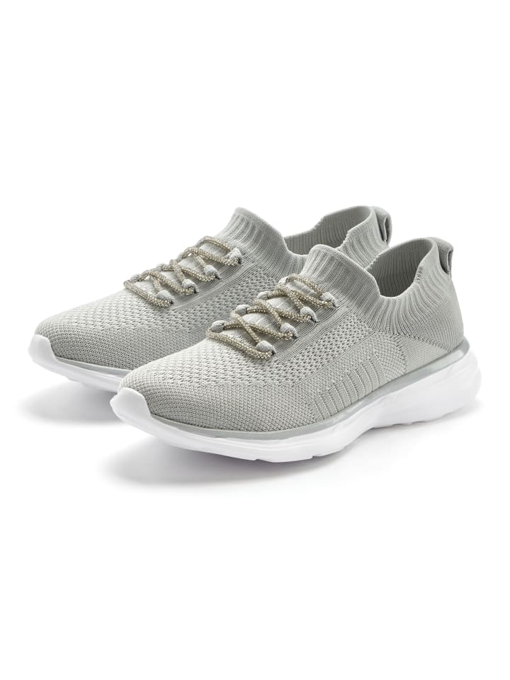 Sneaker in hellgrau