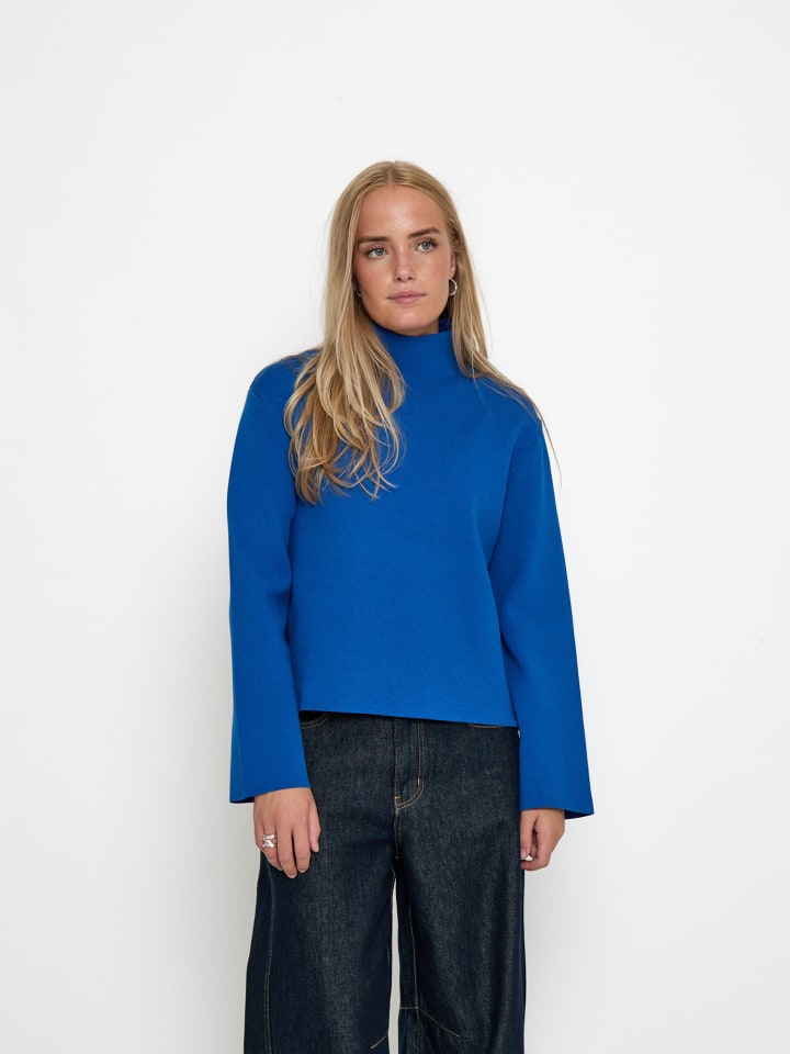 Pullover in Lapis Blue