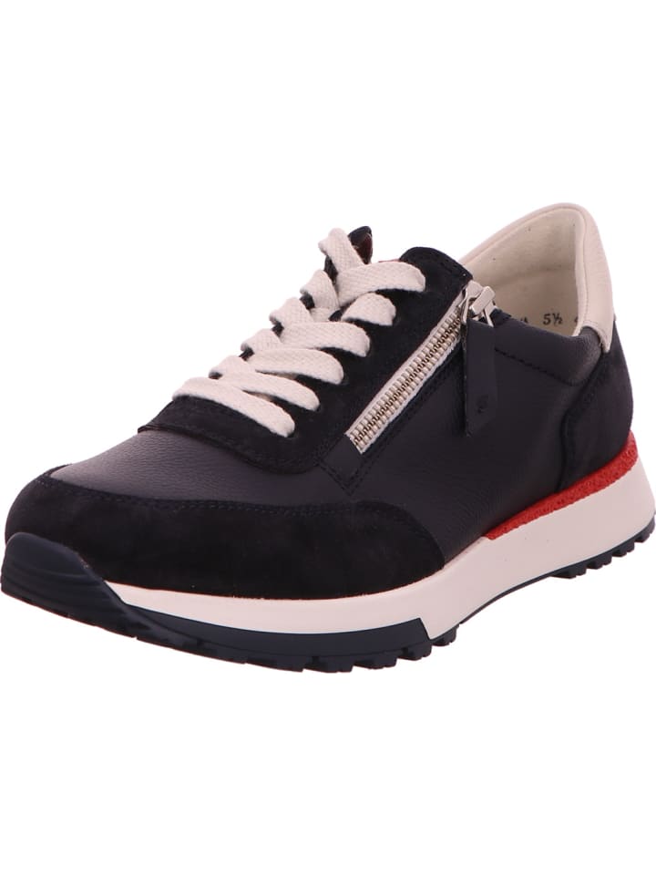 Klassischer Schnürschuh in blau