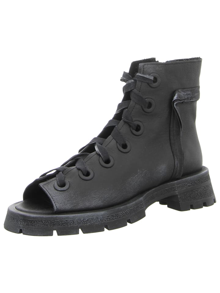 Stiefelette in schwarz
