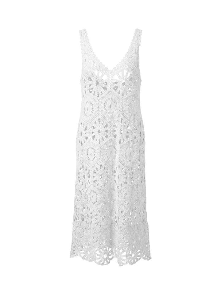 Women Dress in White