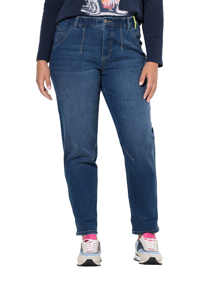 Jeans in blue denim