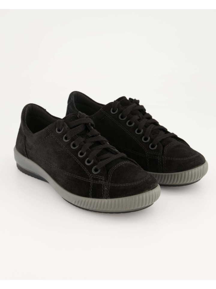 Sportliche Schnürschuhe in Schwarz