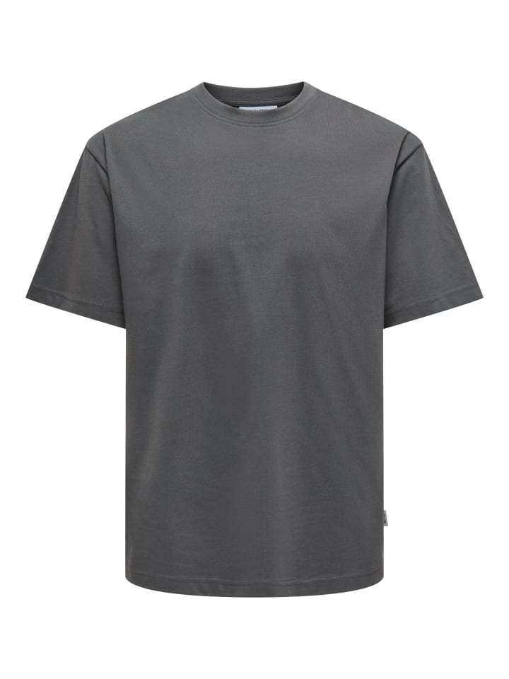 T-shirt in Grey Pinstripe 1