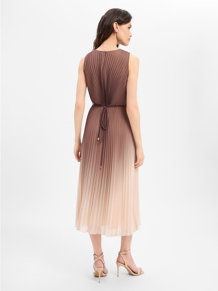 Abendkleid in nougat - 0001