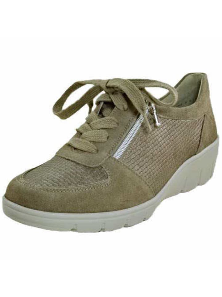 Sneaker Low in grün