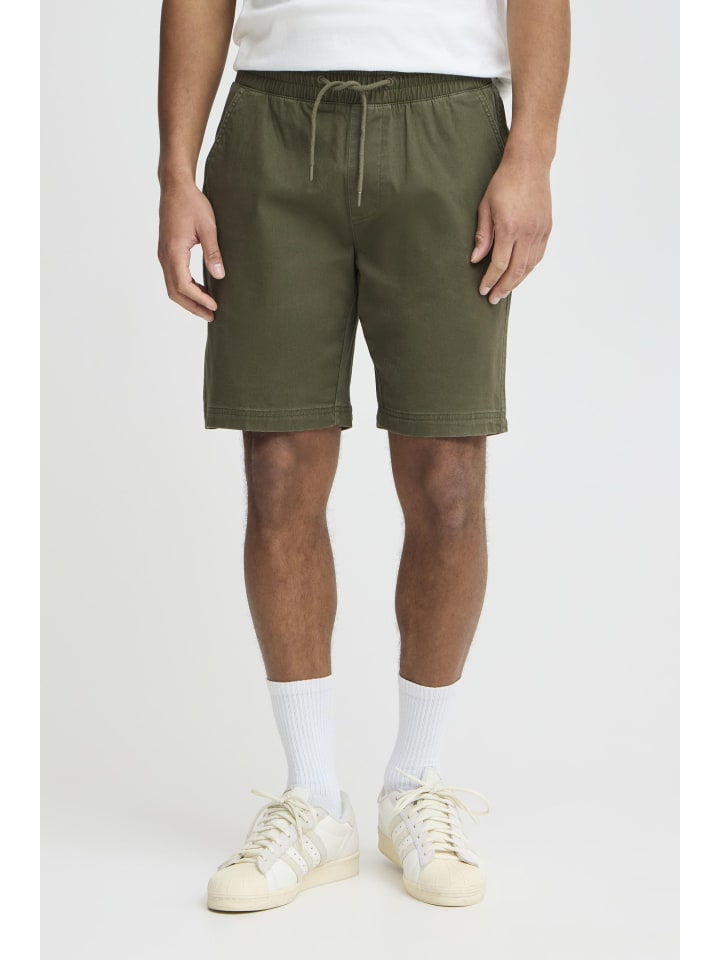 Chinoshorts BHEdnan in Grün