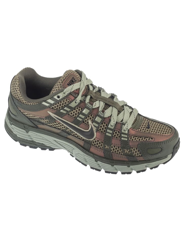 Nike W P-6000 SE in Grün