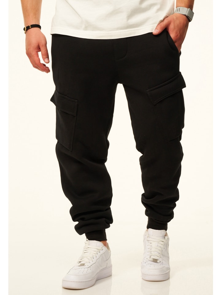 Jogginghose - als Cargohose - Lange Trainingshose Sweatpants in Schwarz