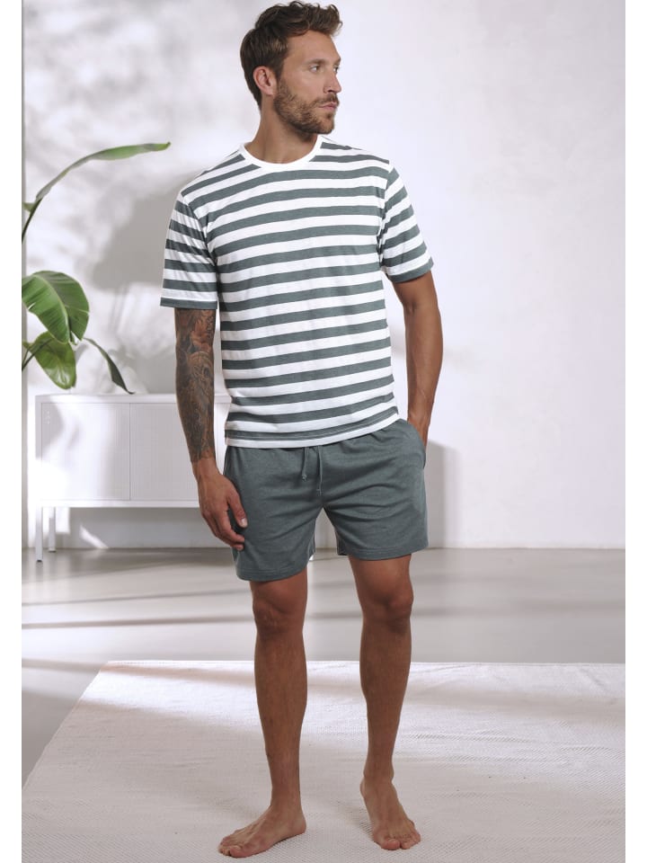 Pyjama in grün /creme