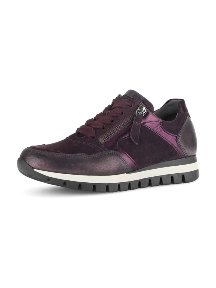 Sportliche Schnürschuhe in Lila
