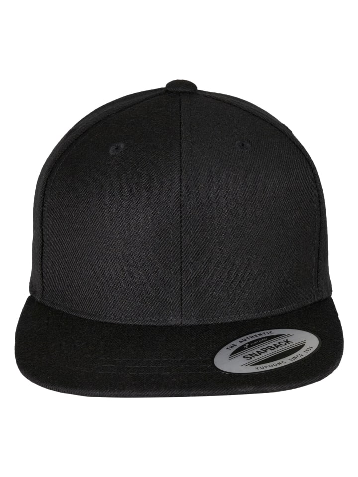 Snapback in black