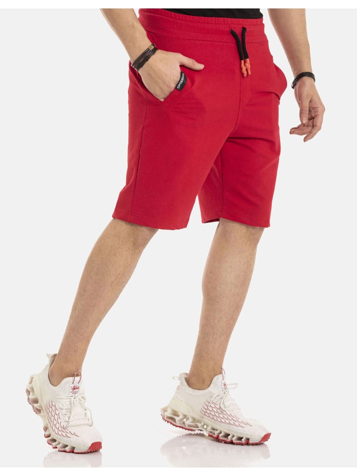 Shorts in RED