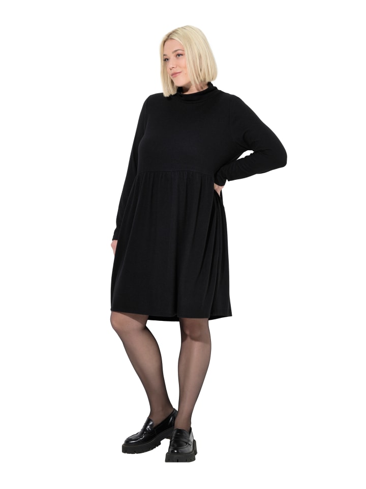 Kleid in schwarz