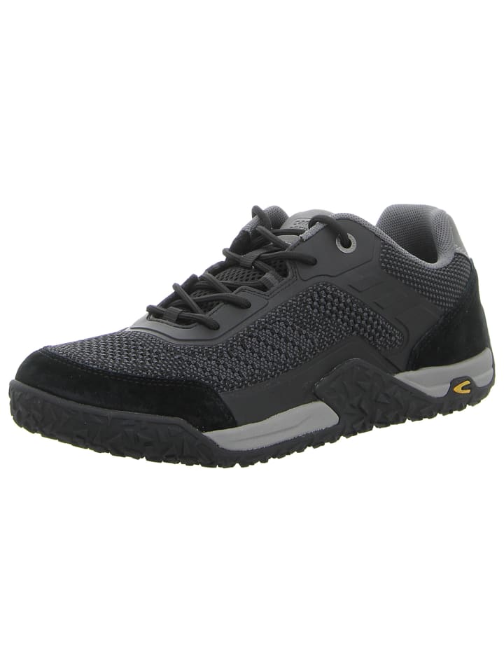 Sneaker in schwarz