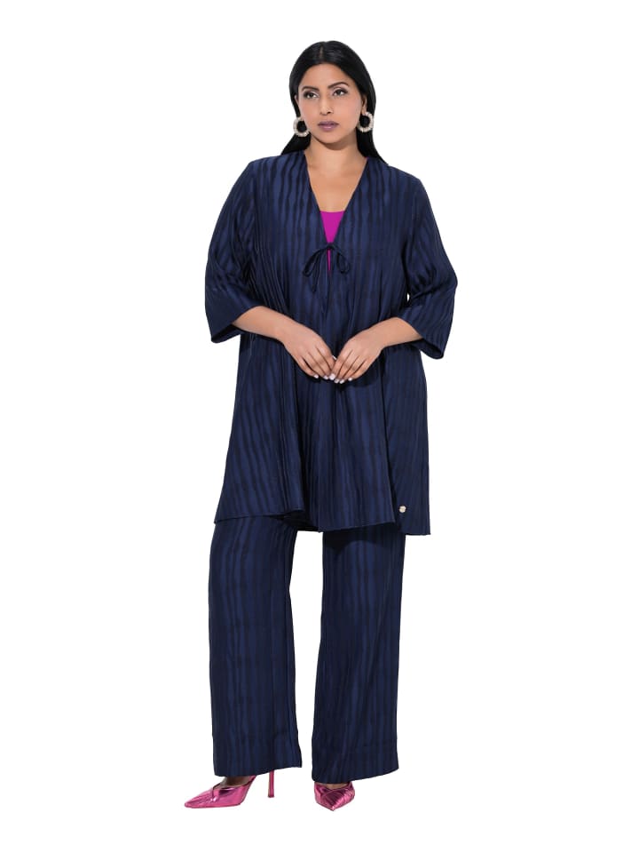 Jacke in dunkles marine