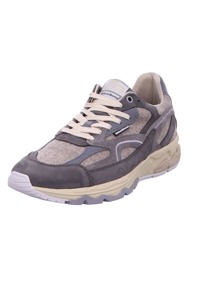 Schnürschuh in grau