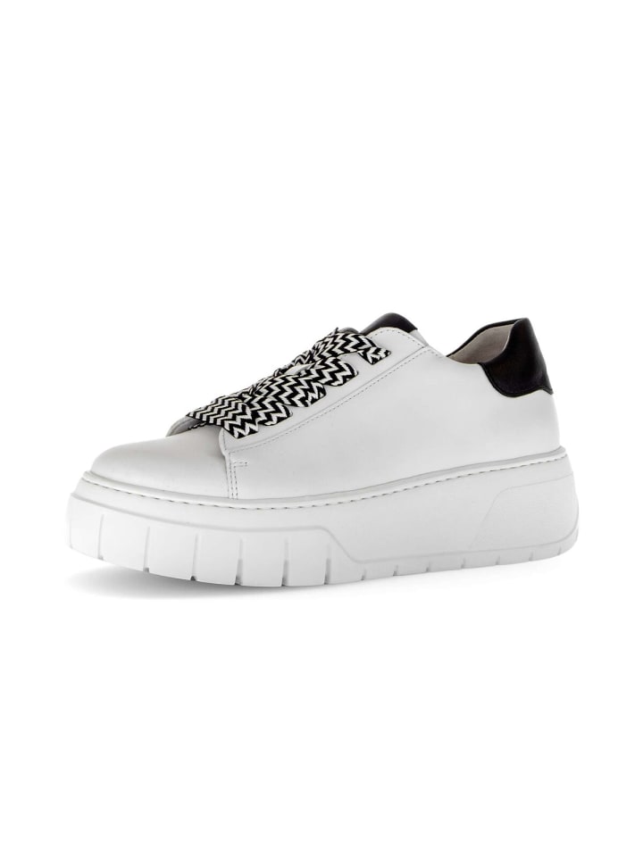Sneaker low in weiß
