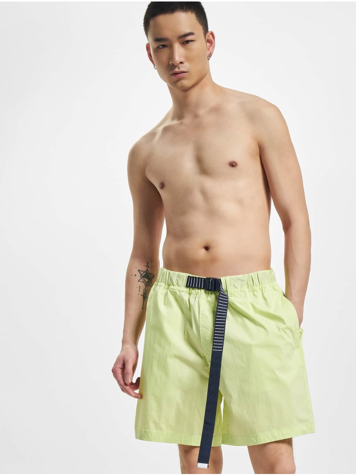Shorts in faded lime