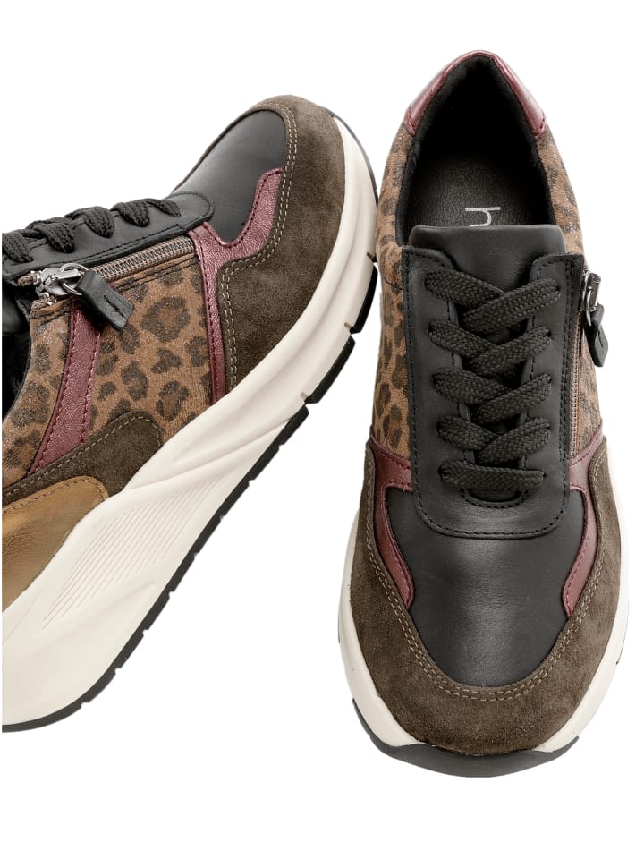 Sneaker in khaki-camel-goldfarben