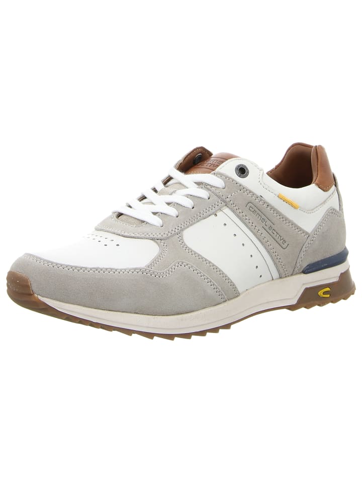 Sneaker in weiß