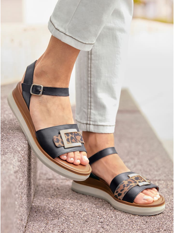 Sandalette in schwarz-leofarben