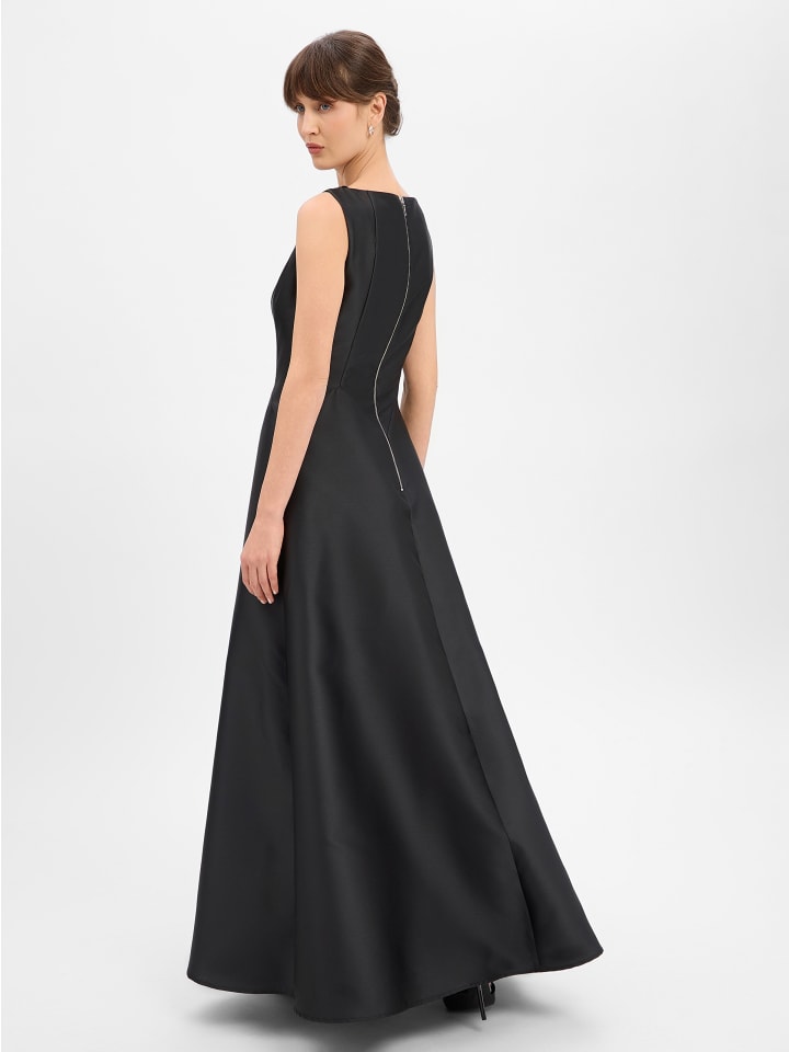 Abendkleid in schwarz - 0001