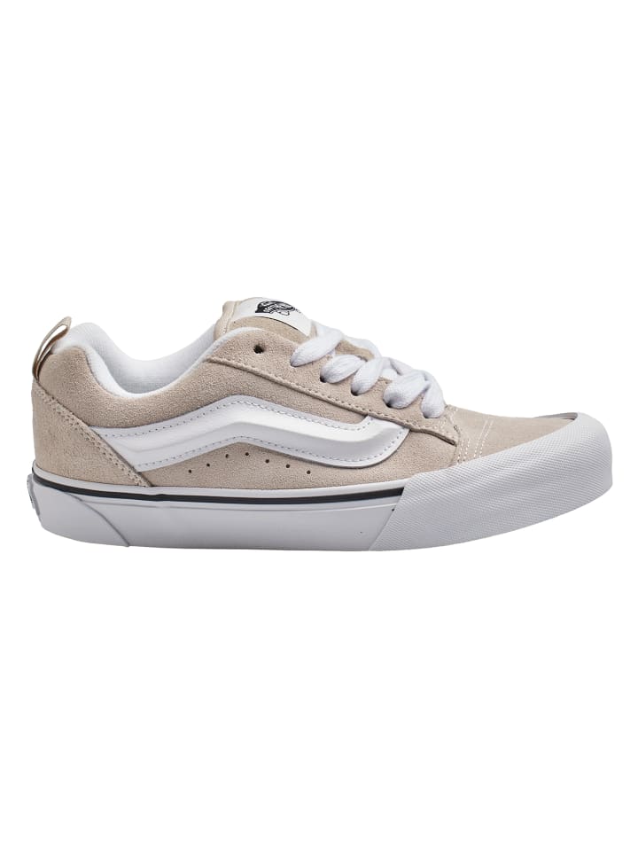 Sneakers in Beige
