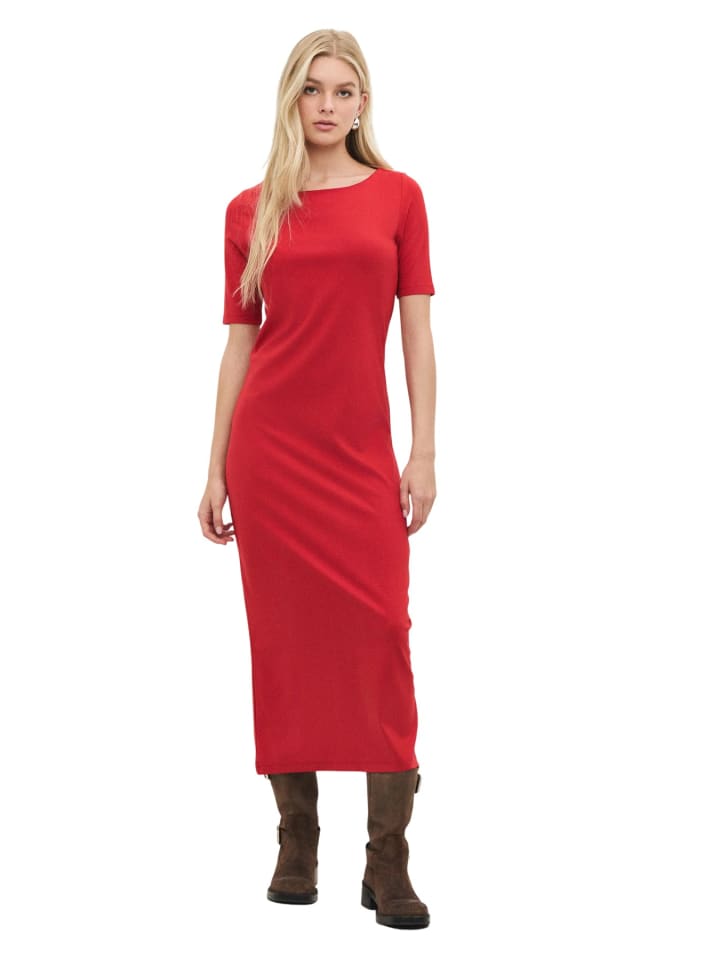 Kleid in Rot