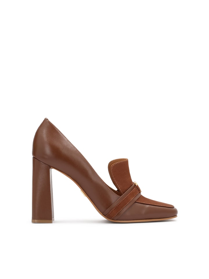 Pumps in Braun